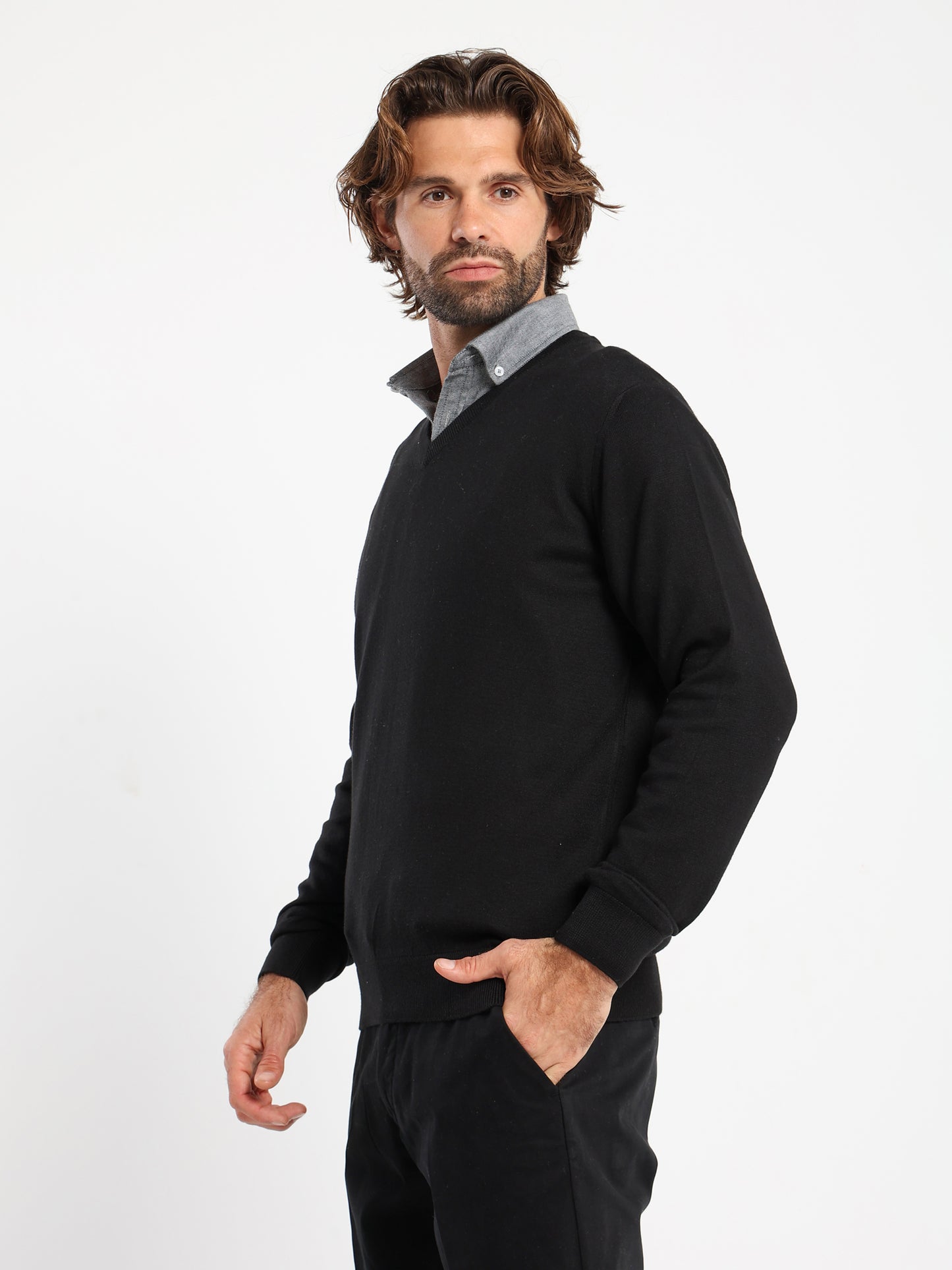 Basic V-Neck Pullover
