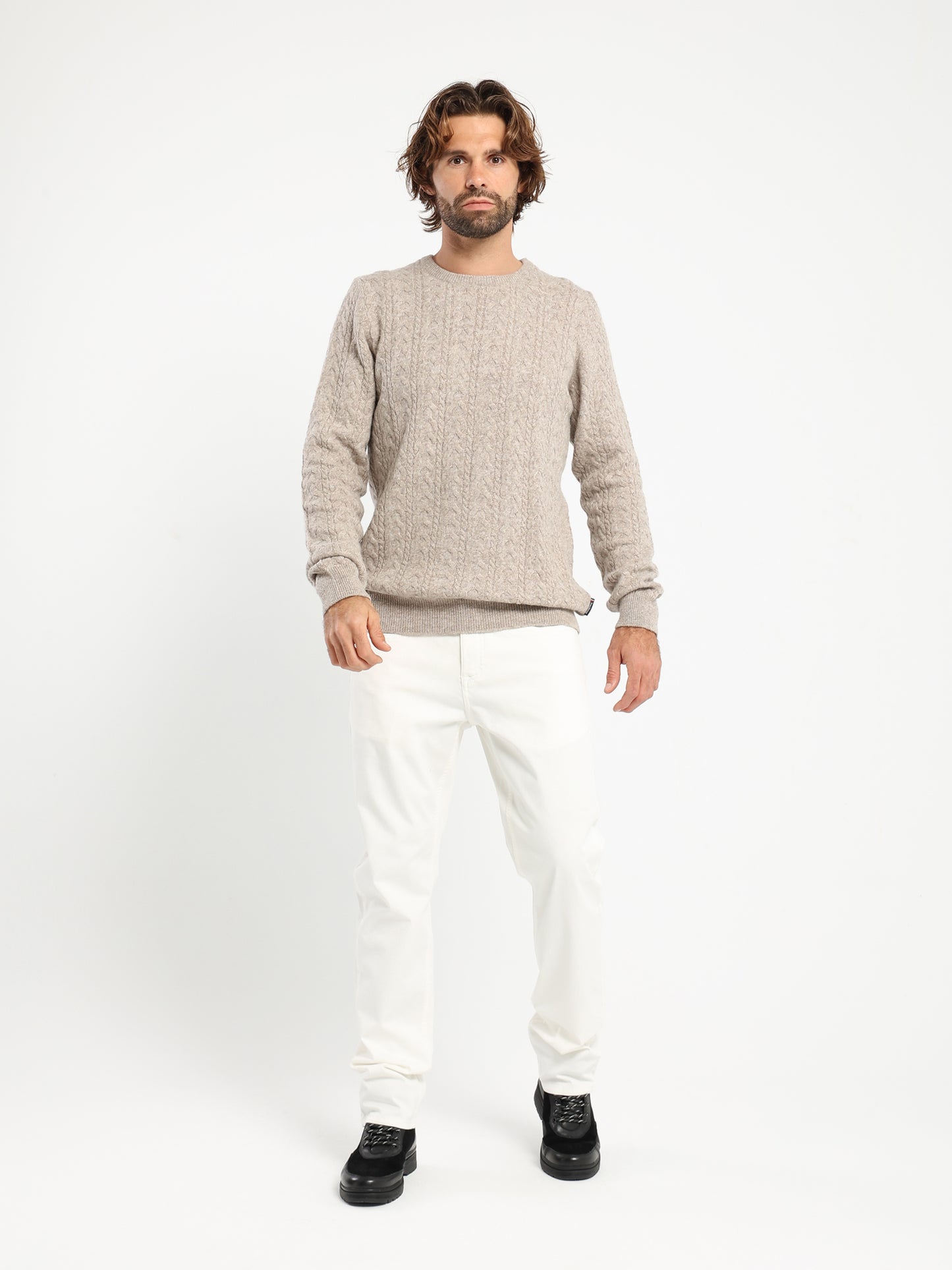 Round-Neck Cable Knit Pullover
