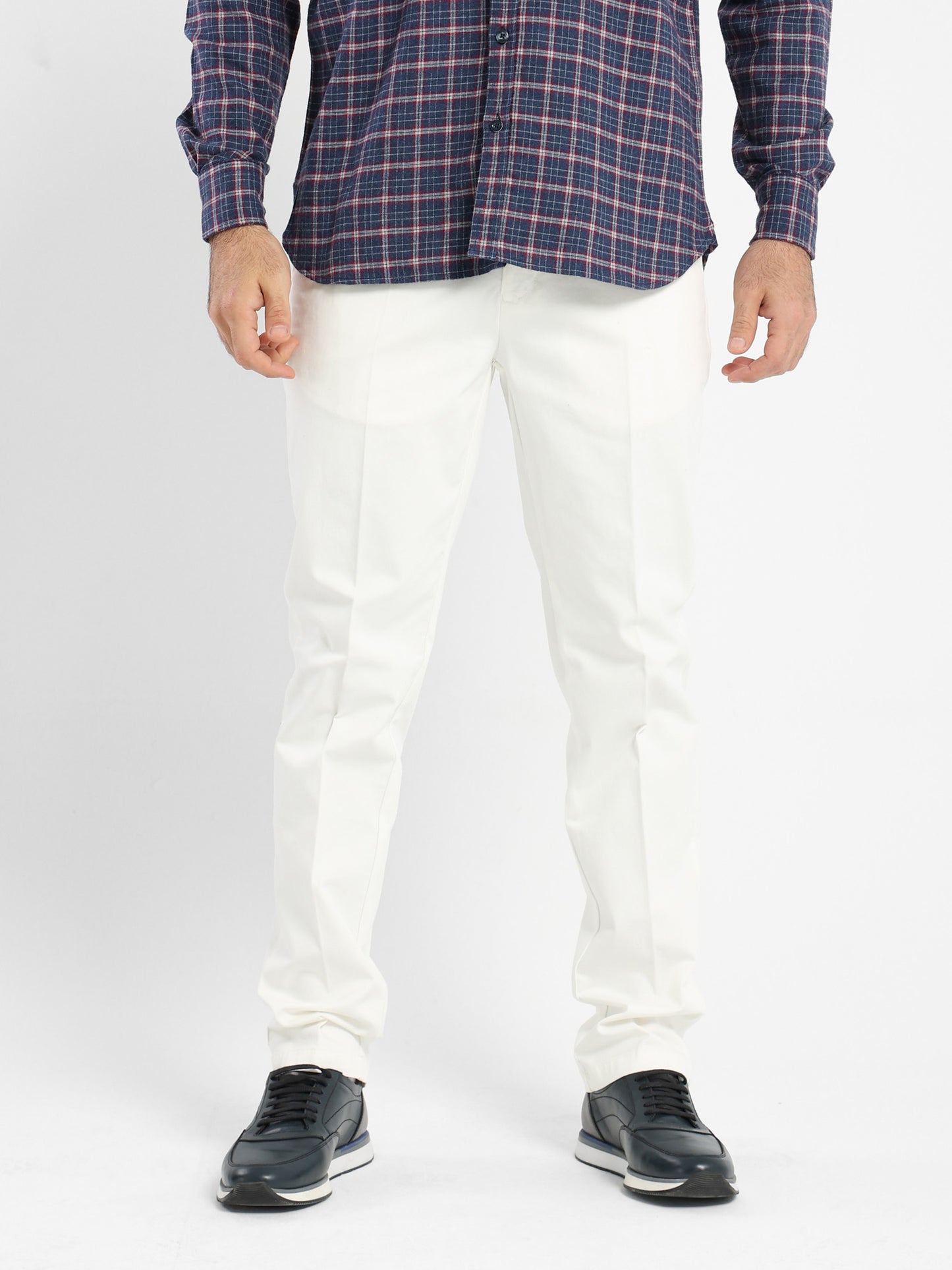 Modern Fit Chino Pants