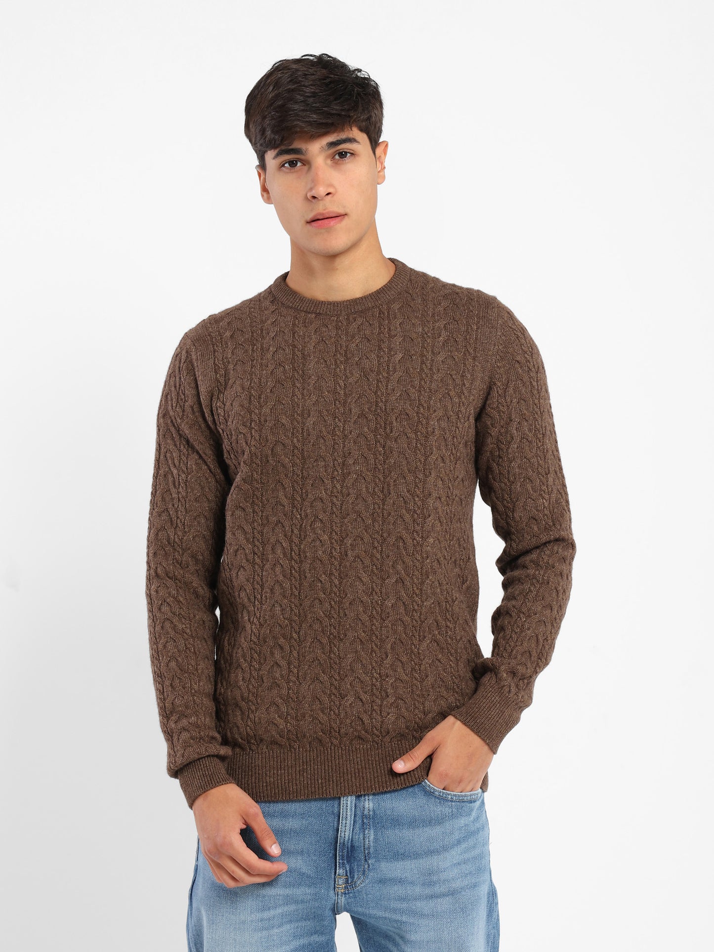 Round-Neck Cable Knit Pullover
