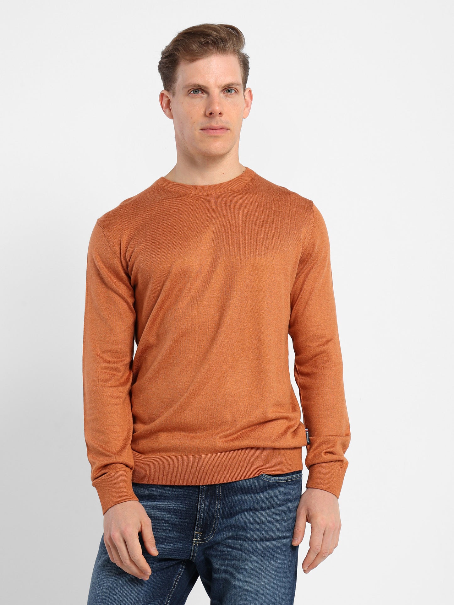 Basic Round-Neck Pullover
