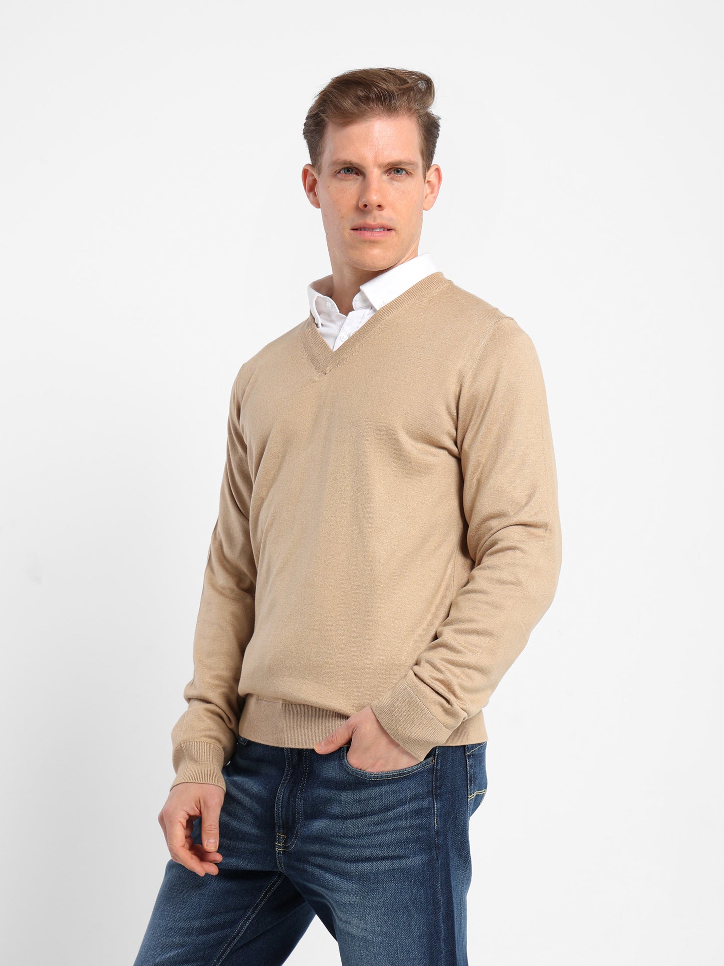 Basic V-Neck Pullover