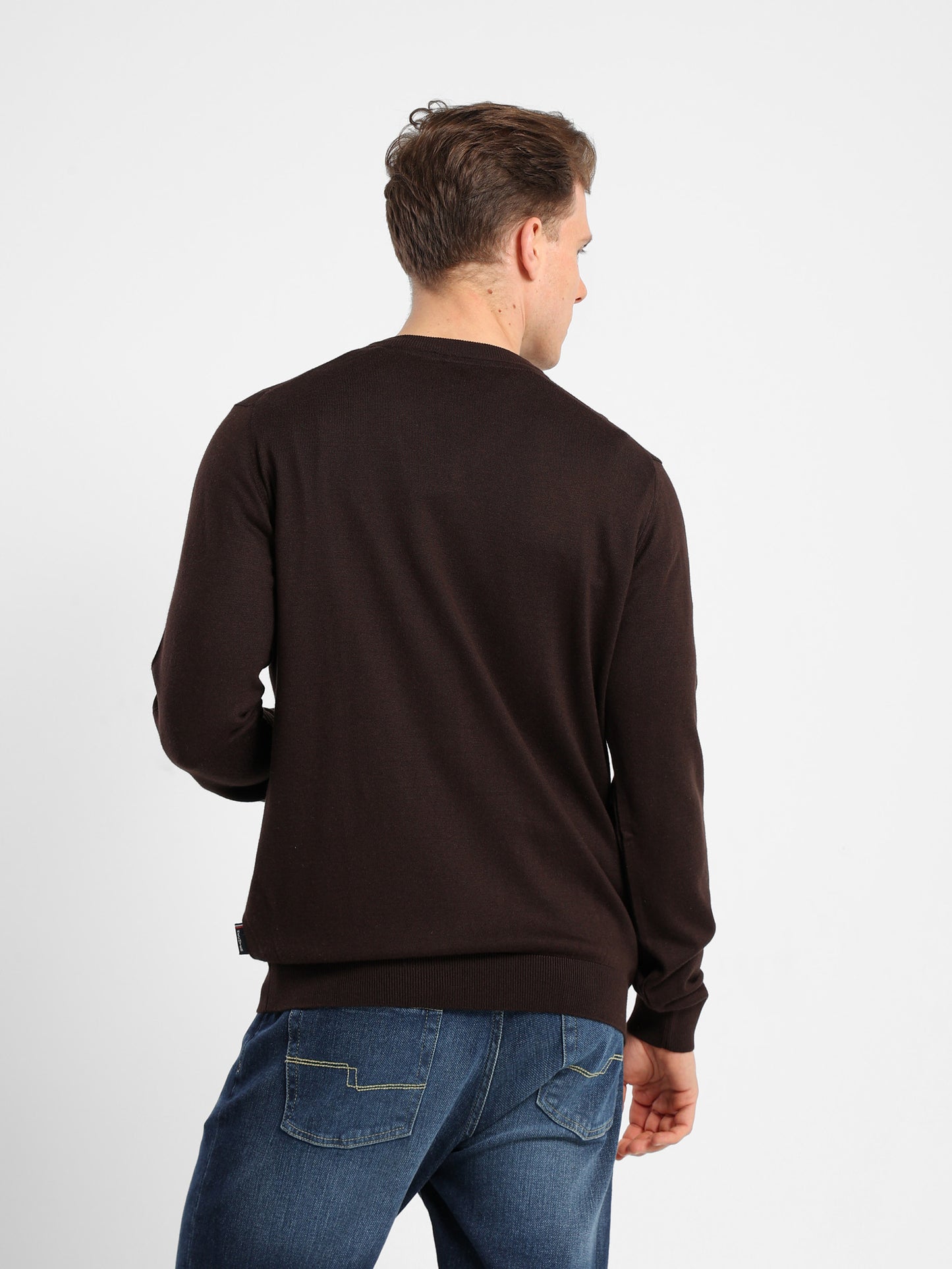 Basic V-Neck Pullover