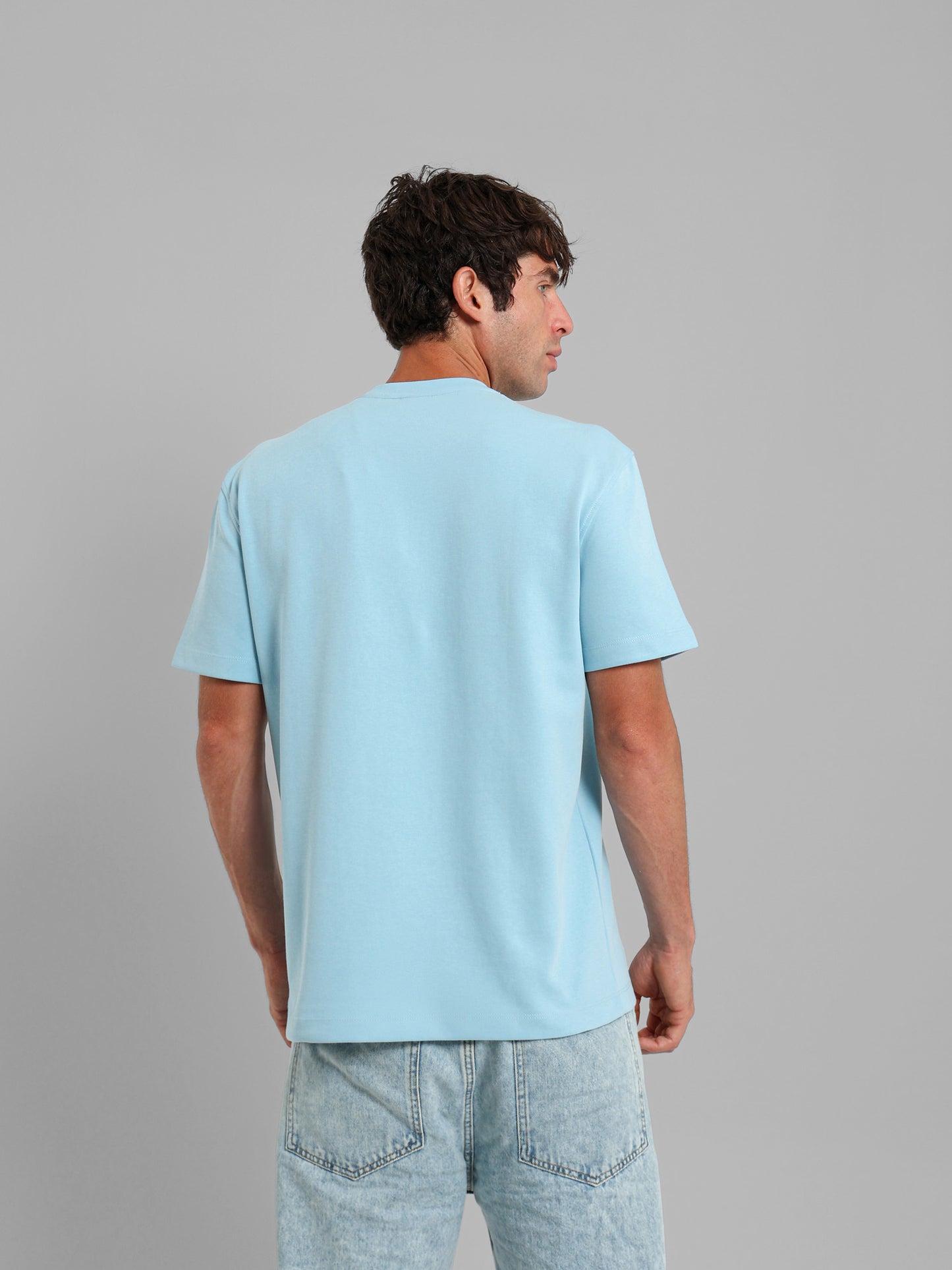 Round Neck Contrast Pocket T-Shirt