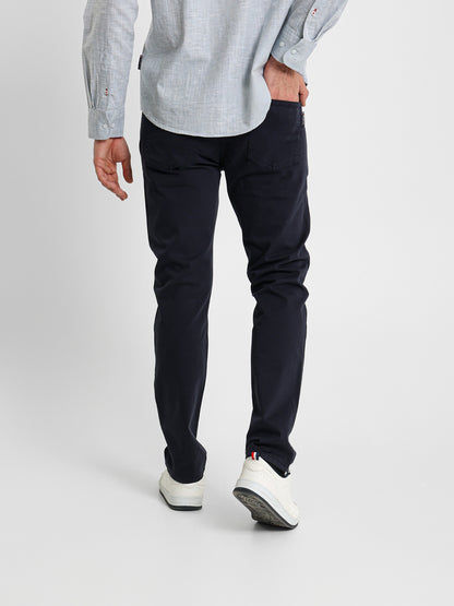 Modern Fit 5-Pocket Casual Pants