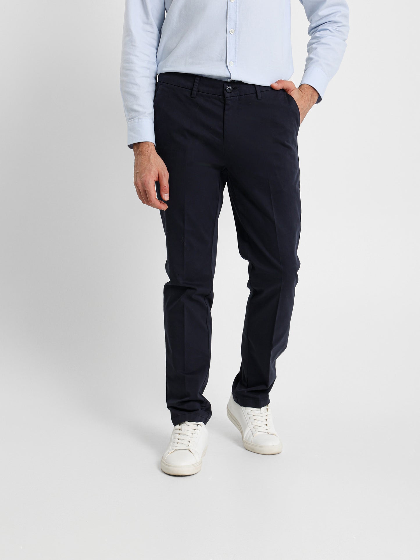Modern Fit Chino Pants