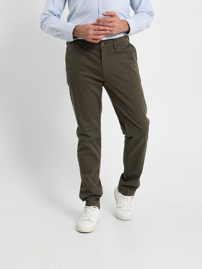 Modern Fit Chino Pants