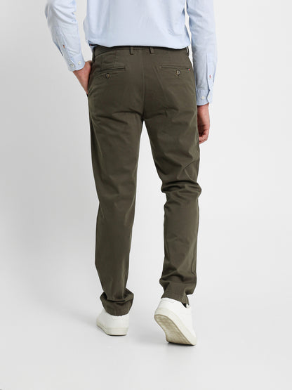Modern Fit Chino Pants