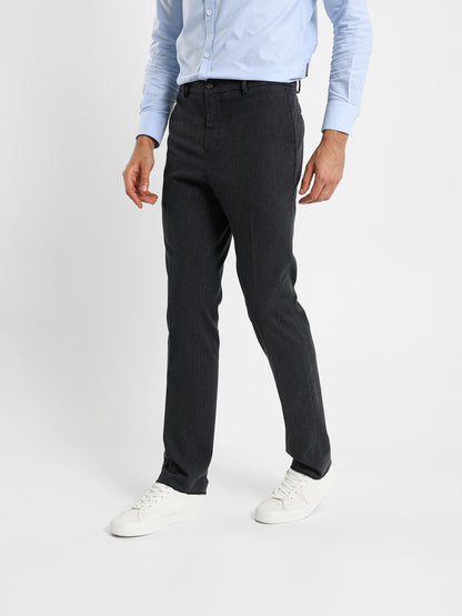 Semi Dressed Solid Chino Pants