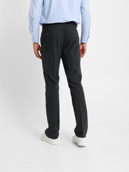 Semi Dressed Solid Chino Pants