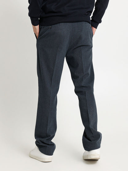 Semi Dressed Solid Chino Pants