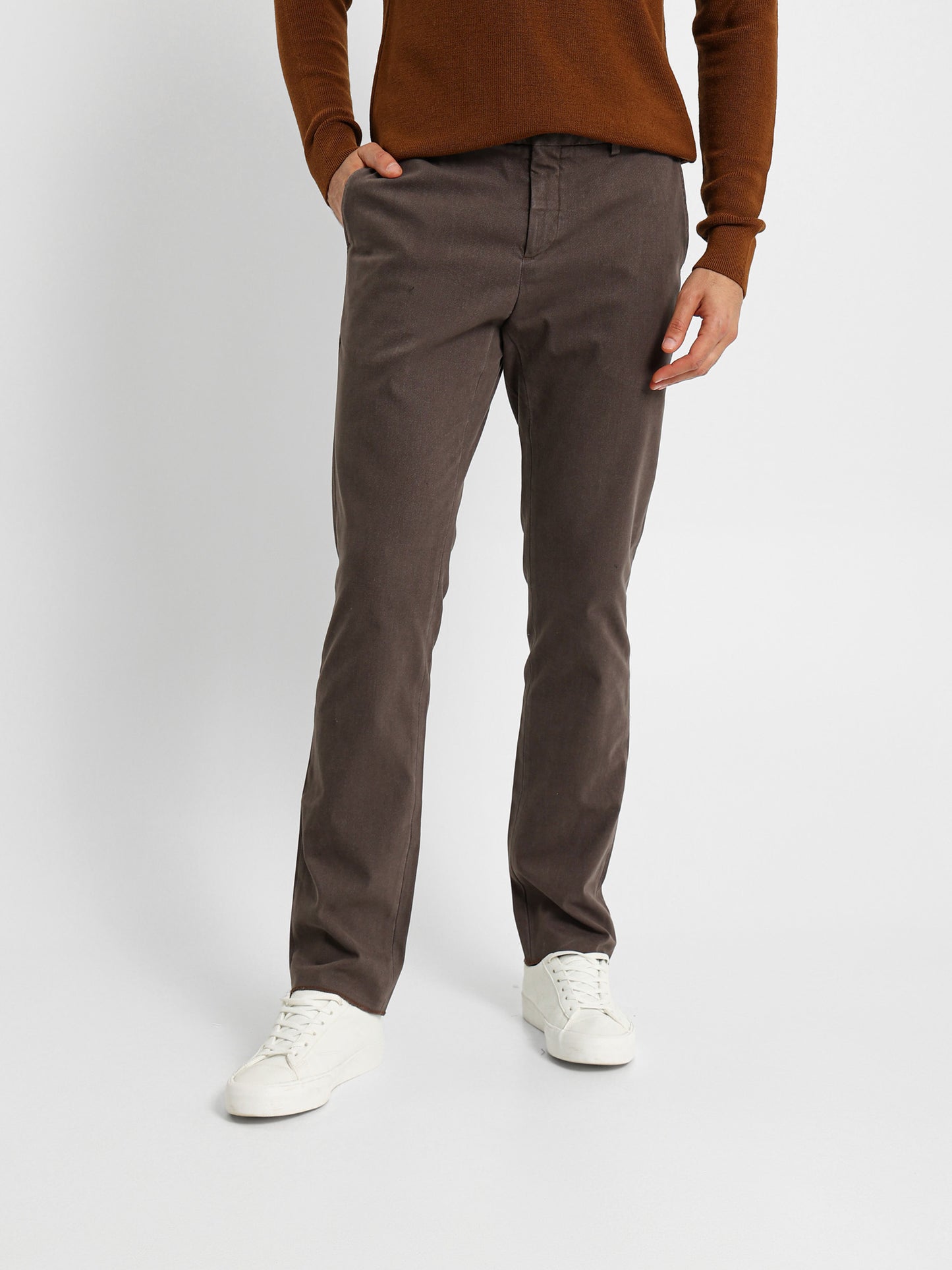 Semi Dressed Chino Pants