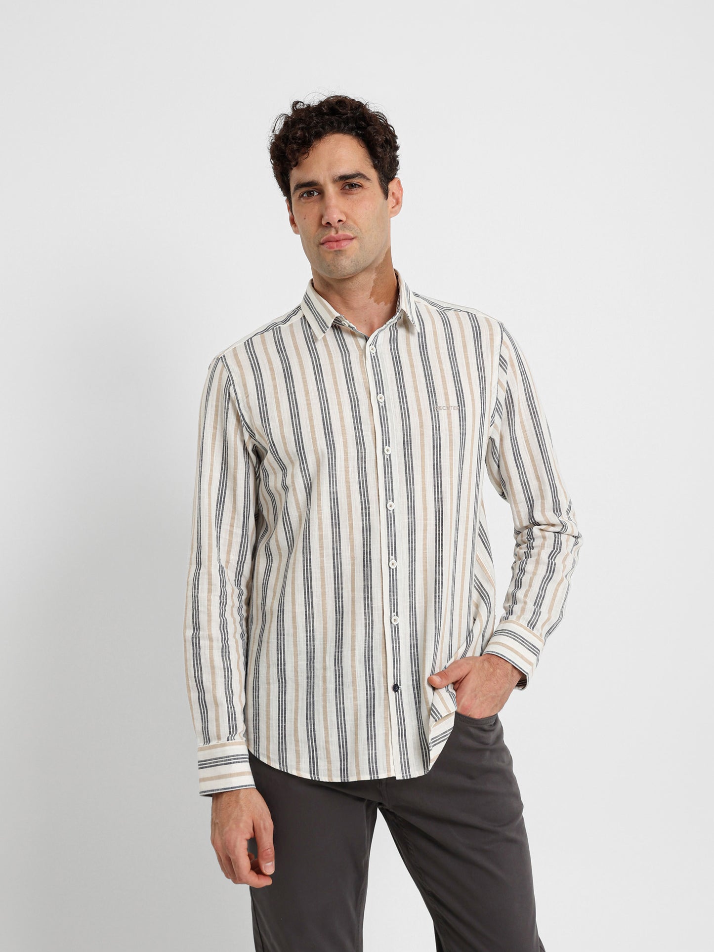 Long Sleeve Shirt with Kent Collar
