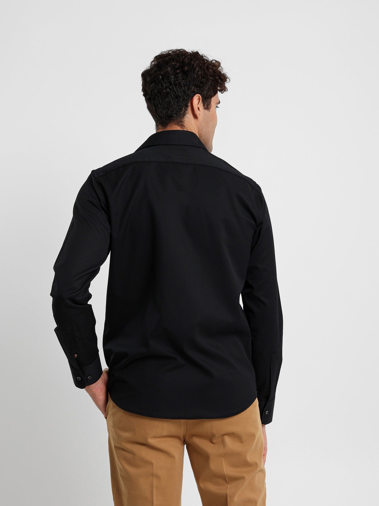 Semi-Dressed Kent Collar Shirt