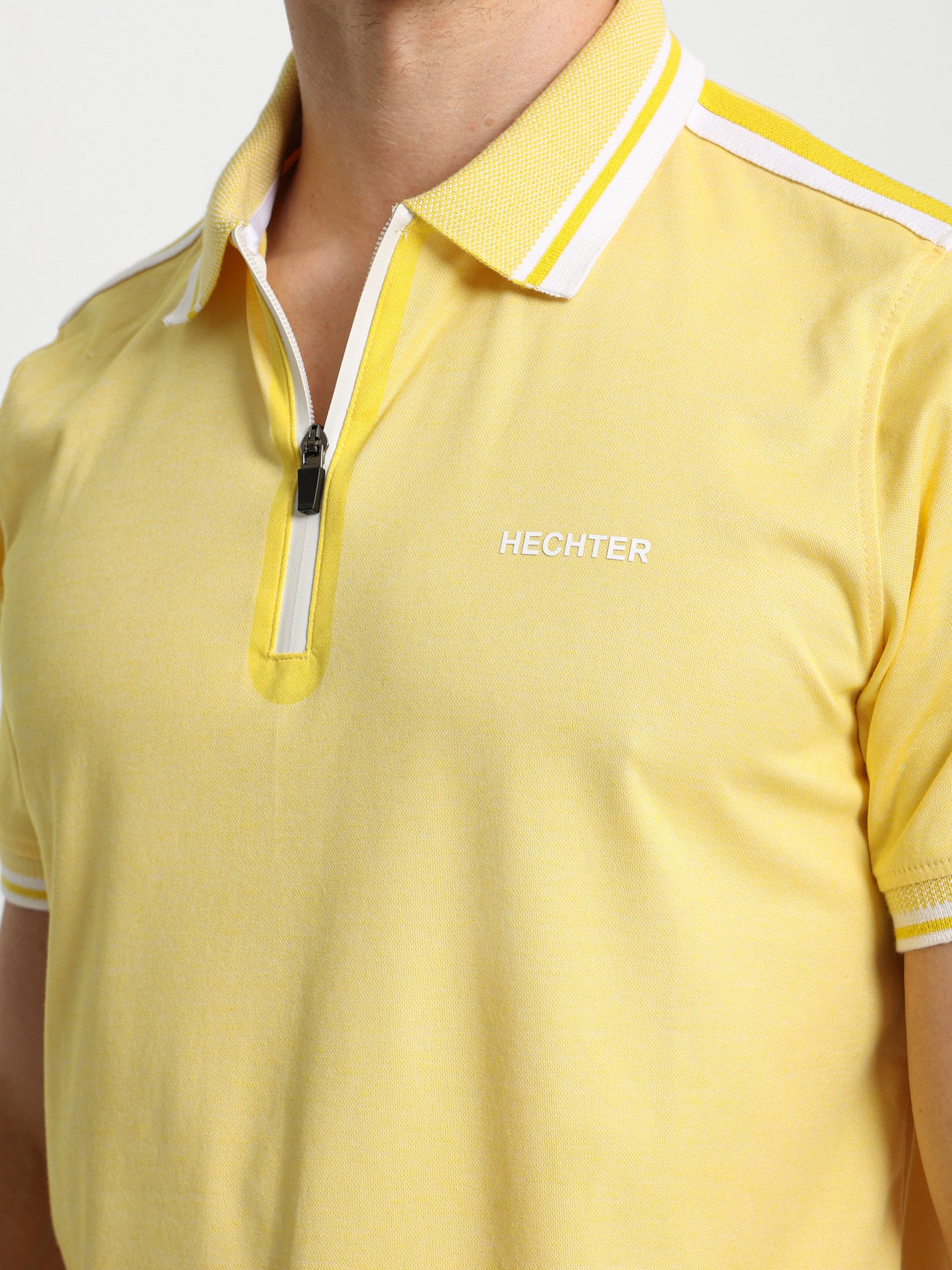 Contrasting Trims Polo Shirt