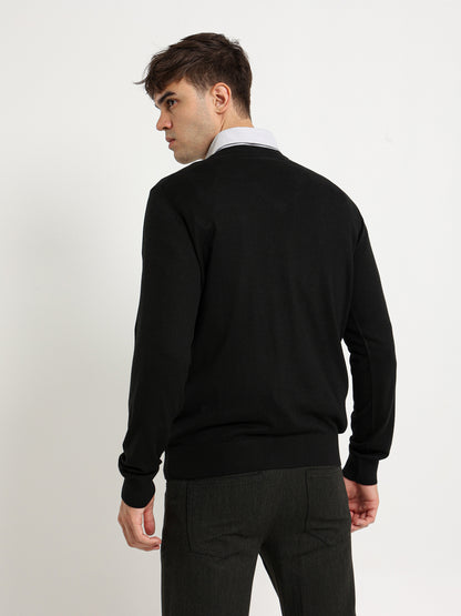 Basic V-Neck Pullover