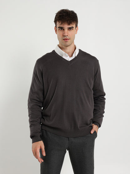 Basic V-Neck Pullover