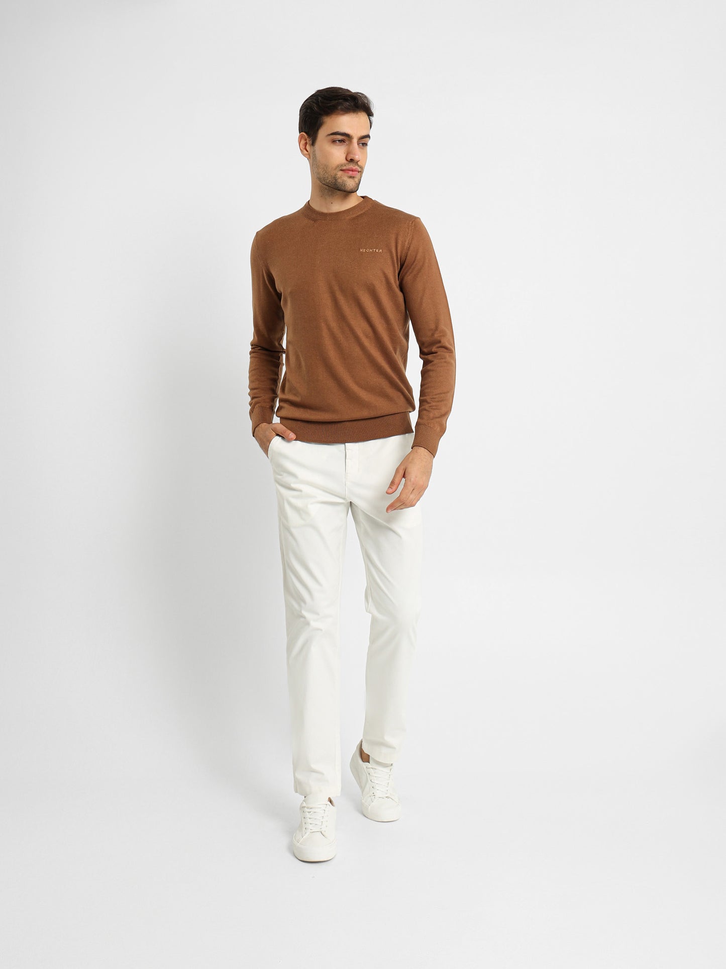 Basic Round Neck Pullover