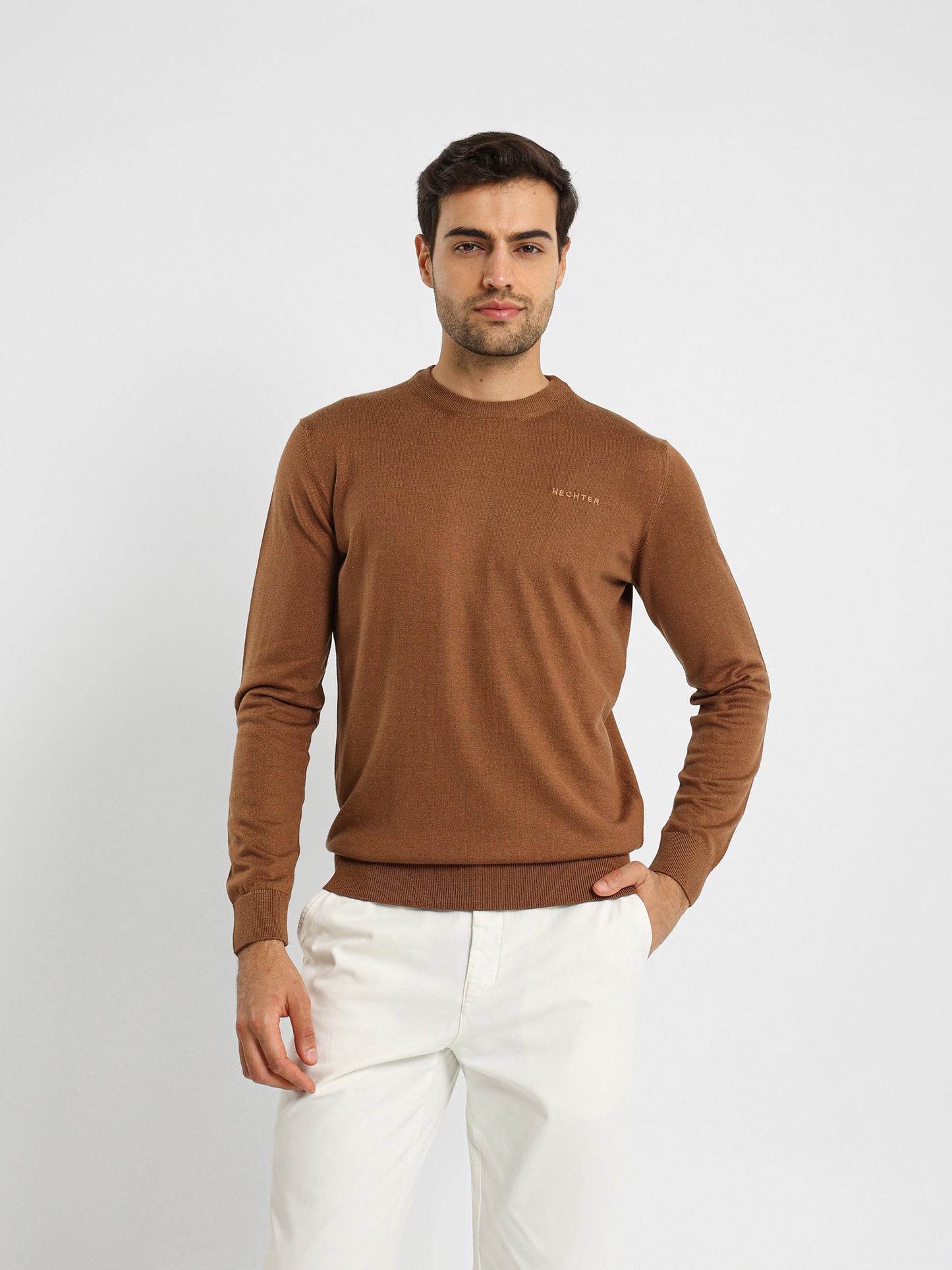 Basic Round Neck Pullover
