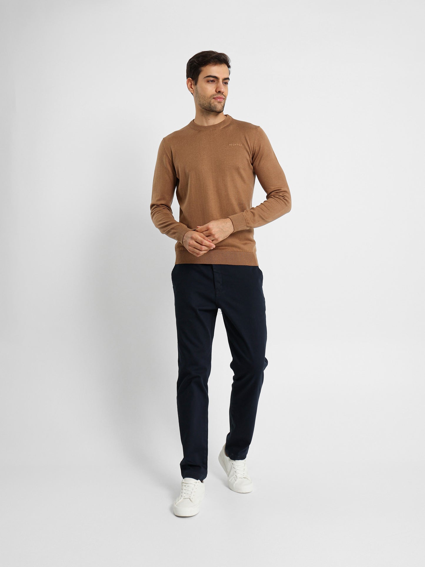 Basic Round Neck Pullover