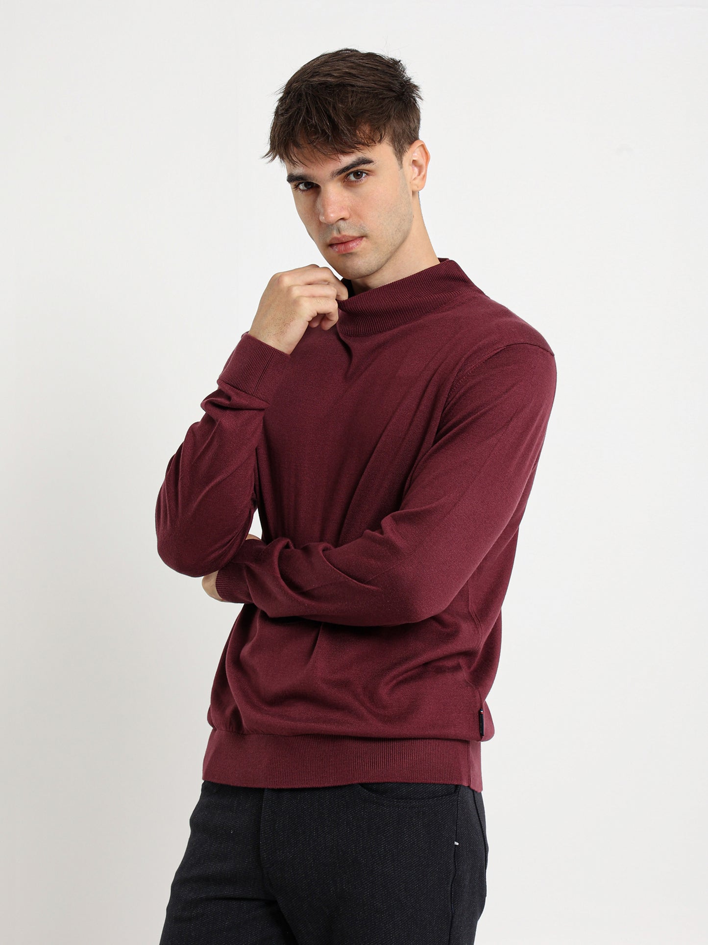 Basic Mock Neck Pullover