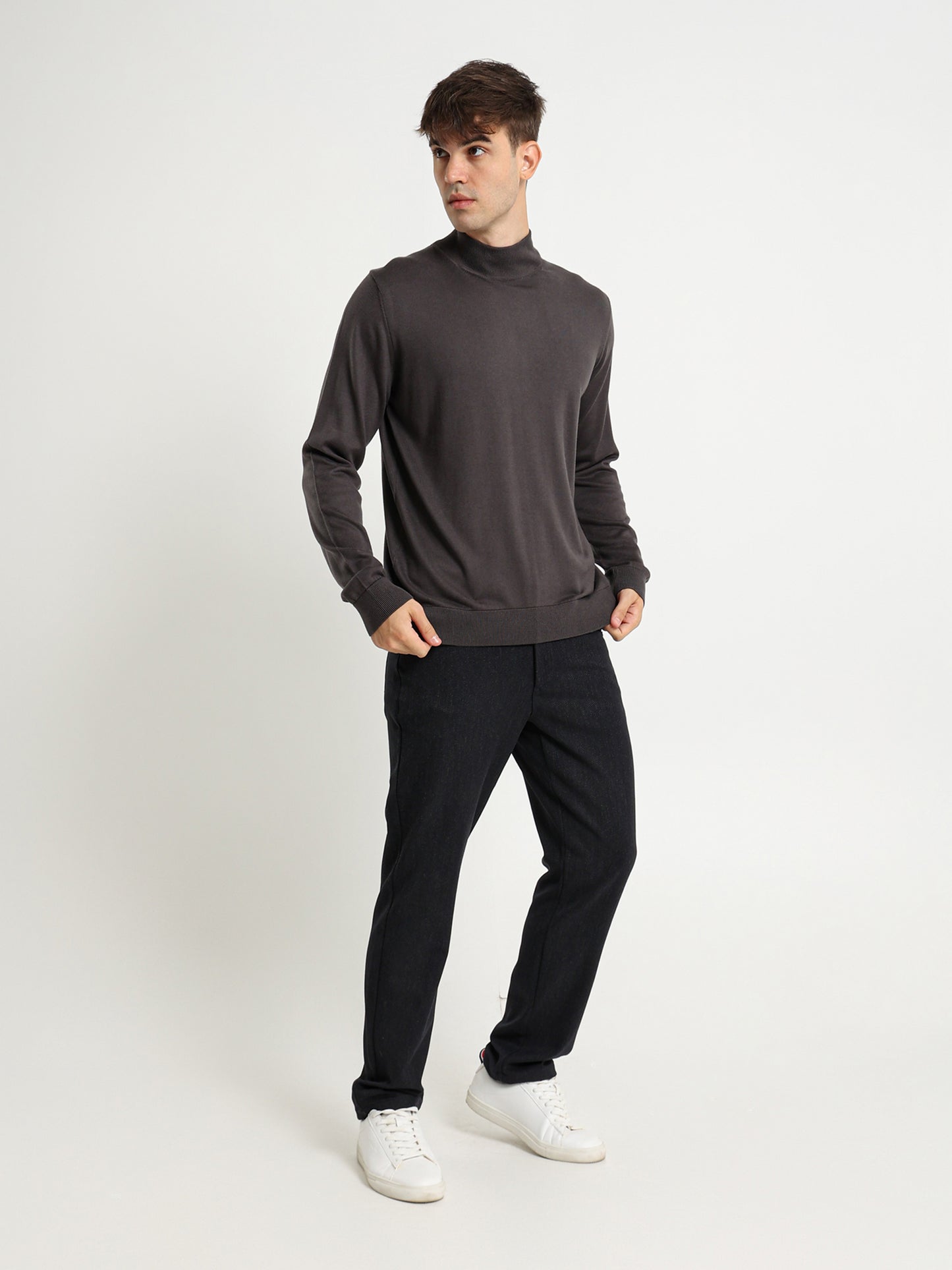 Basic Mock Neck Pullover