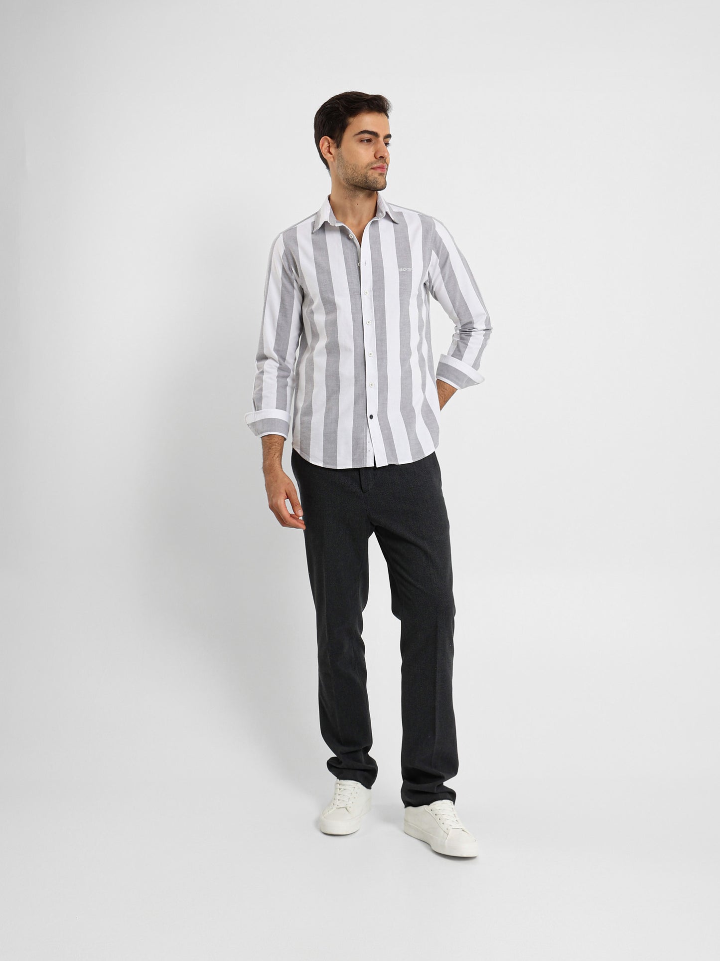 Semi Dressed Solid Chino Pants