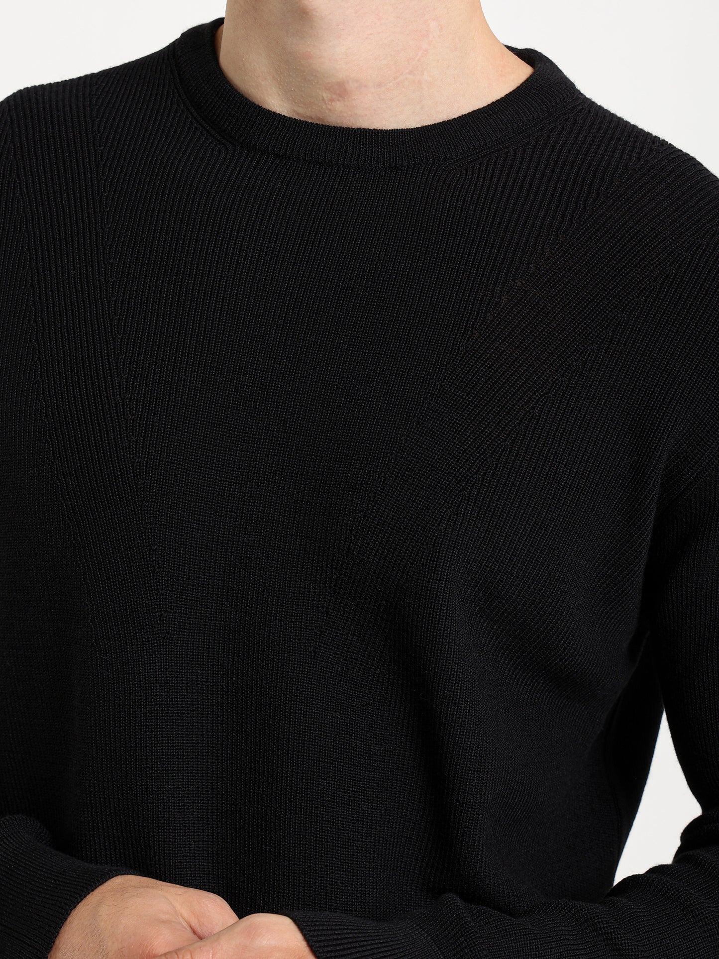 Round Neck Pullover
