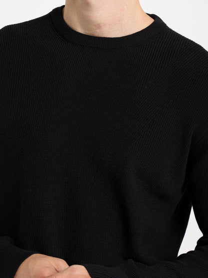 Round Neck Pullover