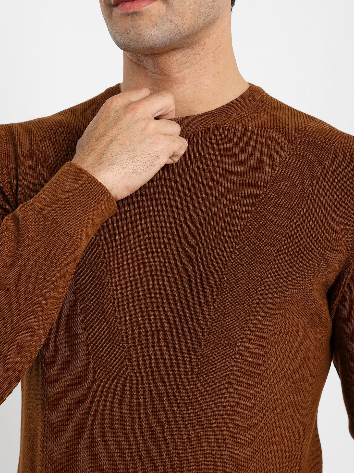 Round Neck Pullover