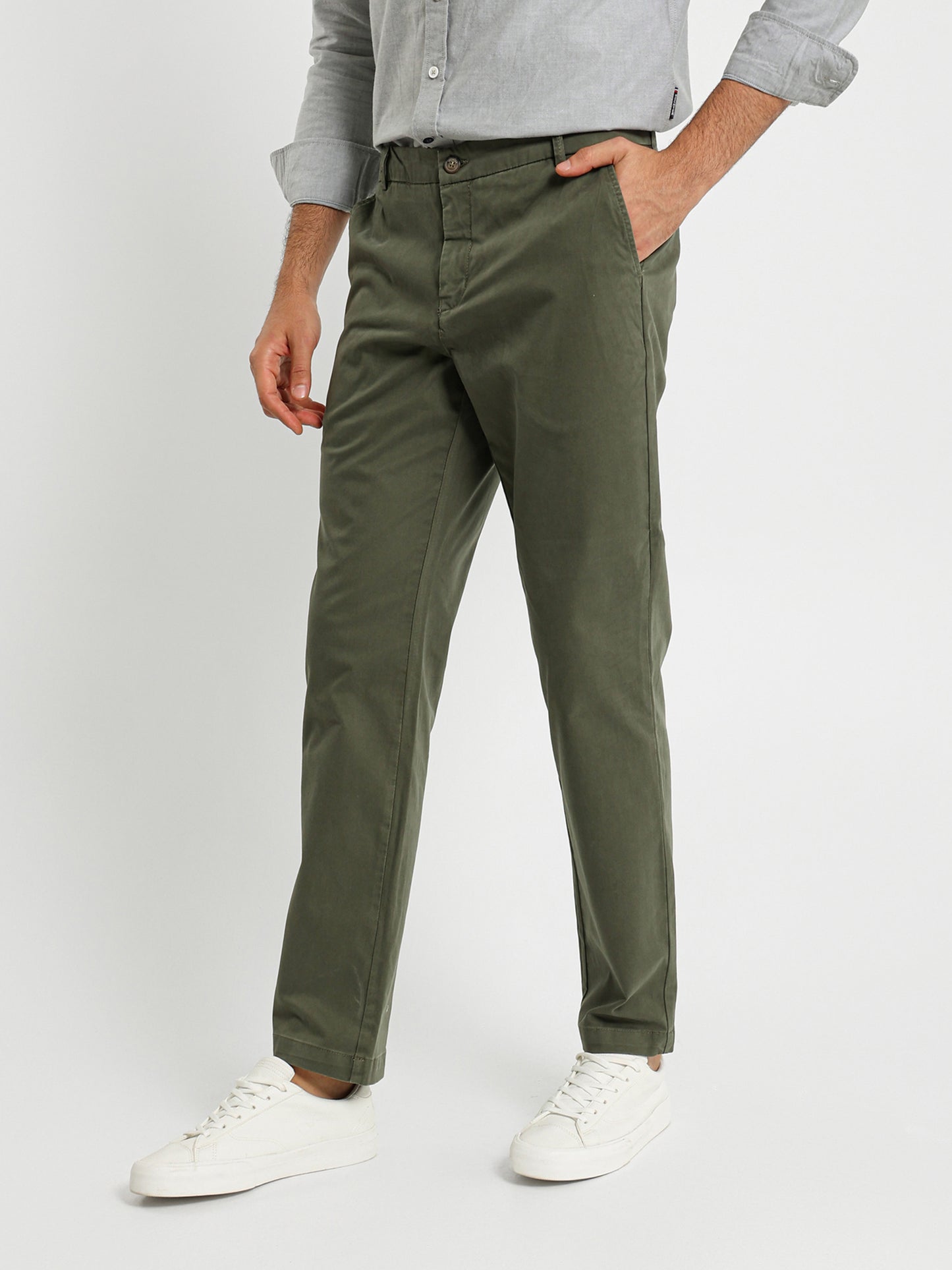 Basic Chino Pants