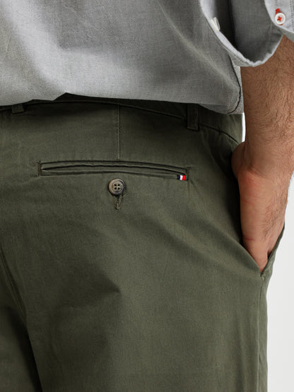 Basic Chino Pants