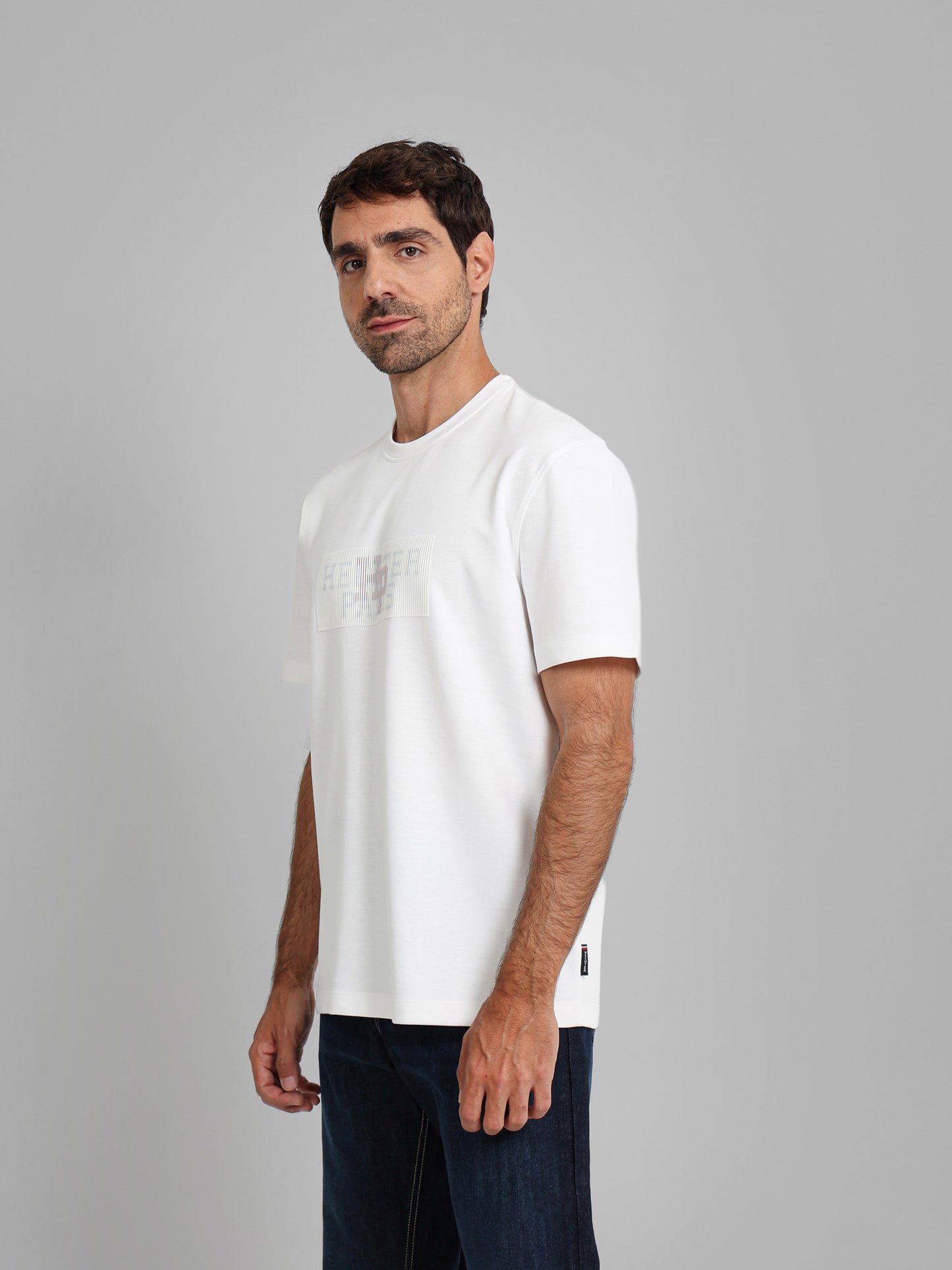 Round Neck Contrast Pocket T-Shirt