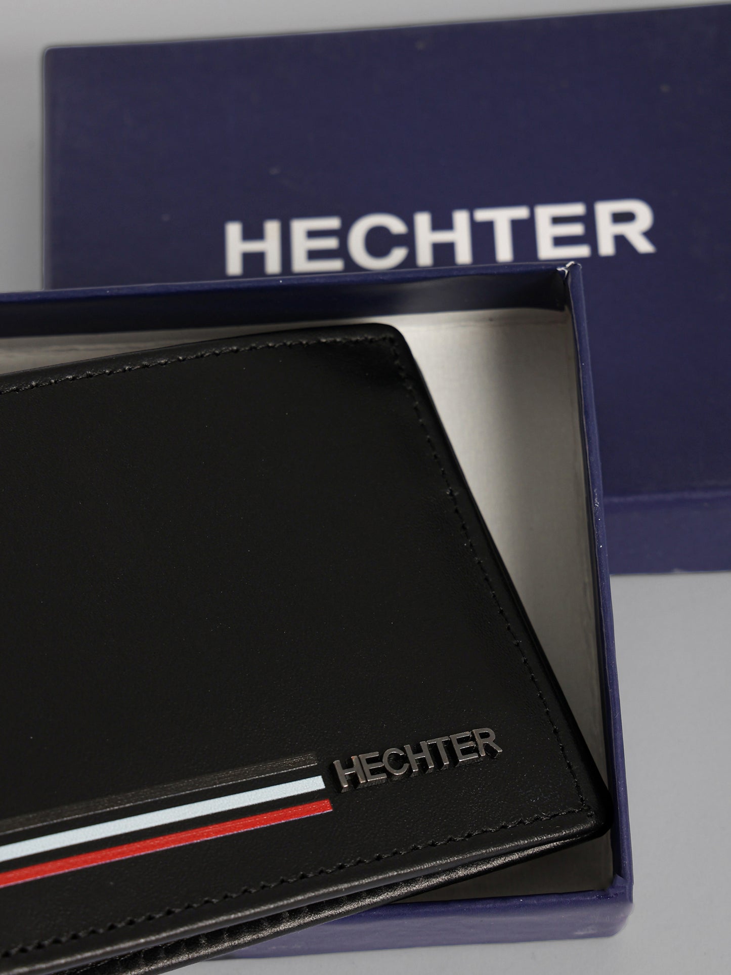 HECHTER Genuine Leather Bifold Wallet with Signature Stripe Detail