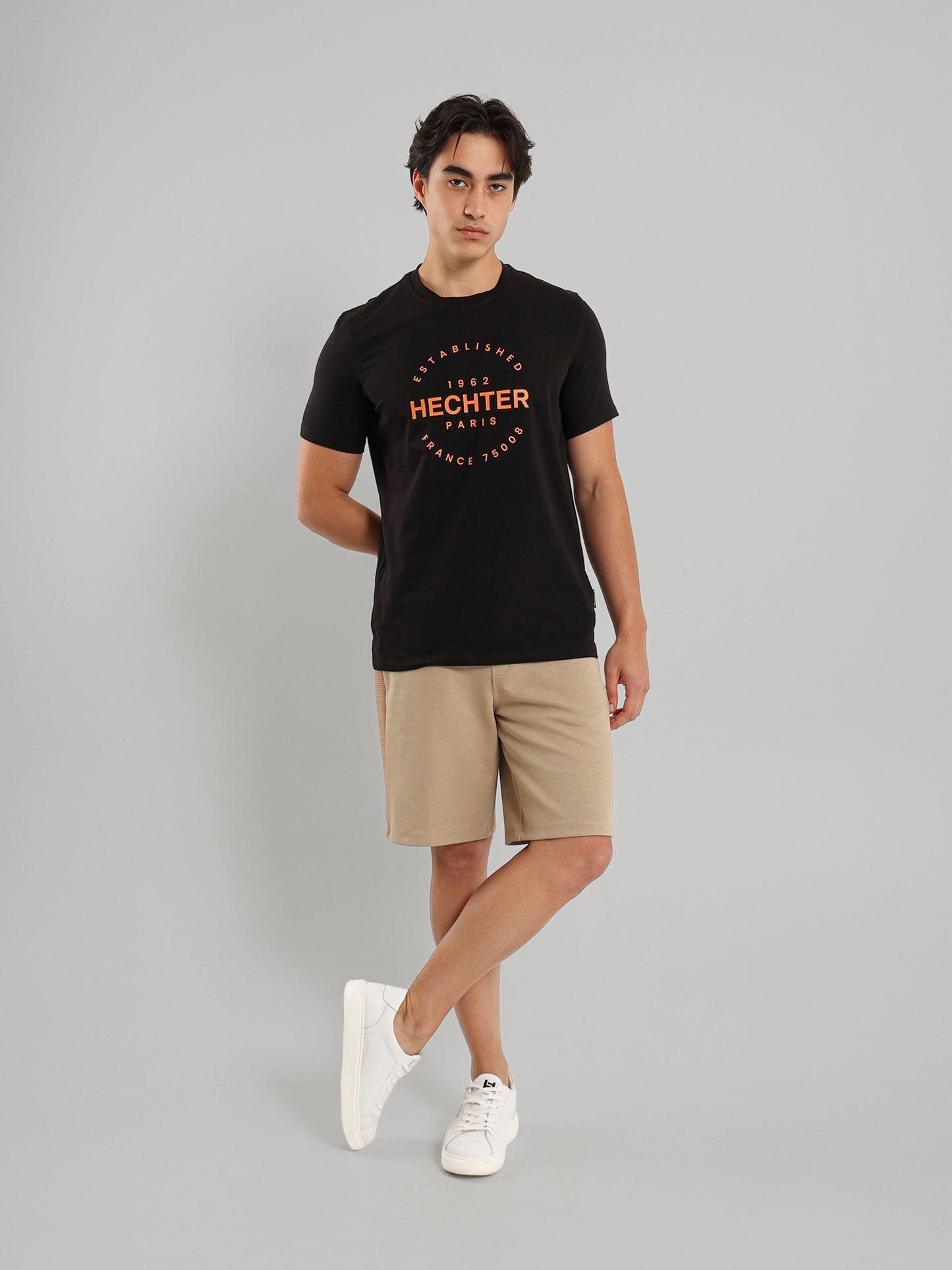 Built-In Mesh Lined Casual Shorts