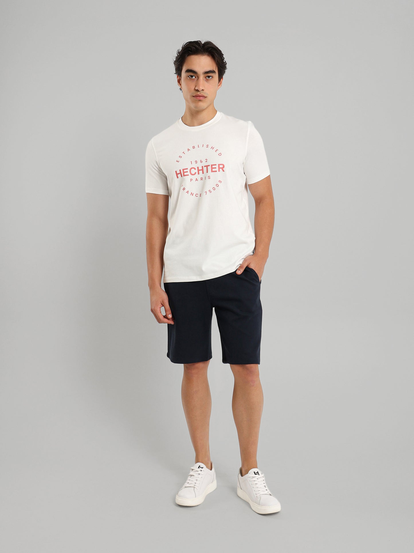 Built-In Mesh Lined Casual Shorts