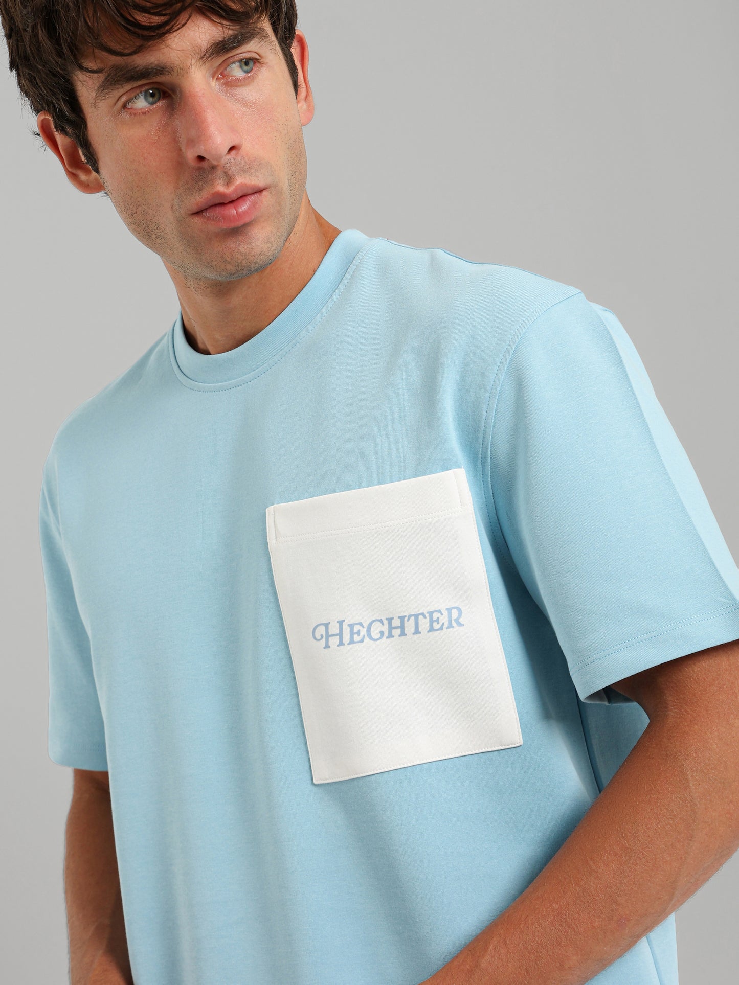 Contrast Pocket Round Neck T-Shirt