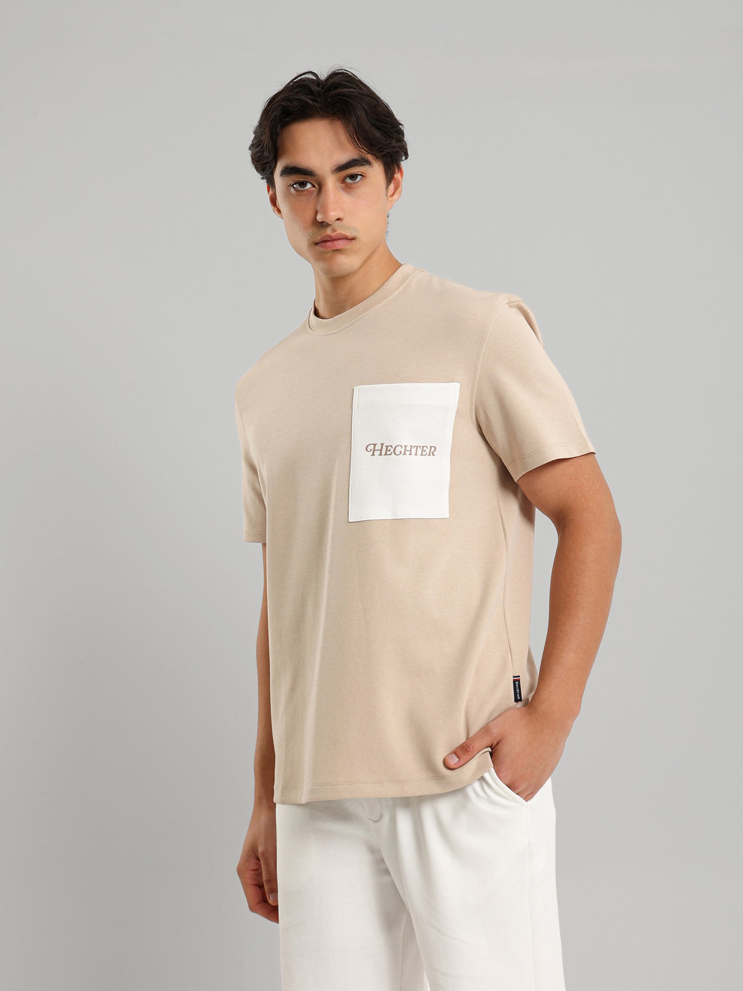 Contrast Pocket Round Neck T-Shirt