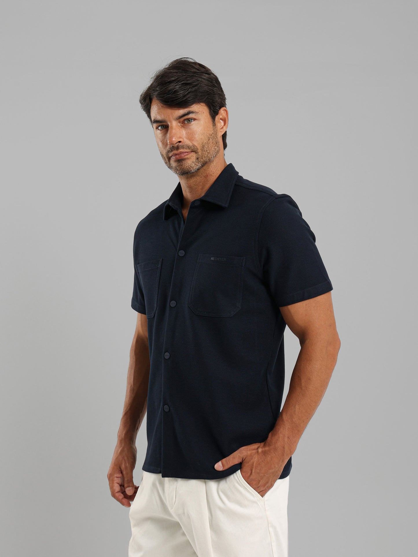 Kent Collar Short Sleeve Shirt with Two Pockets