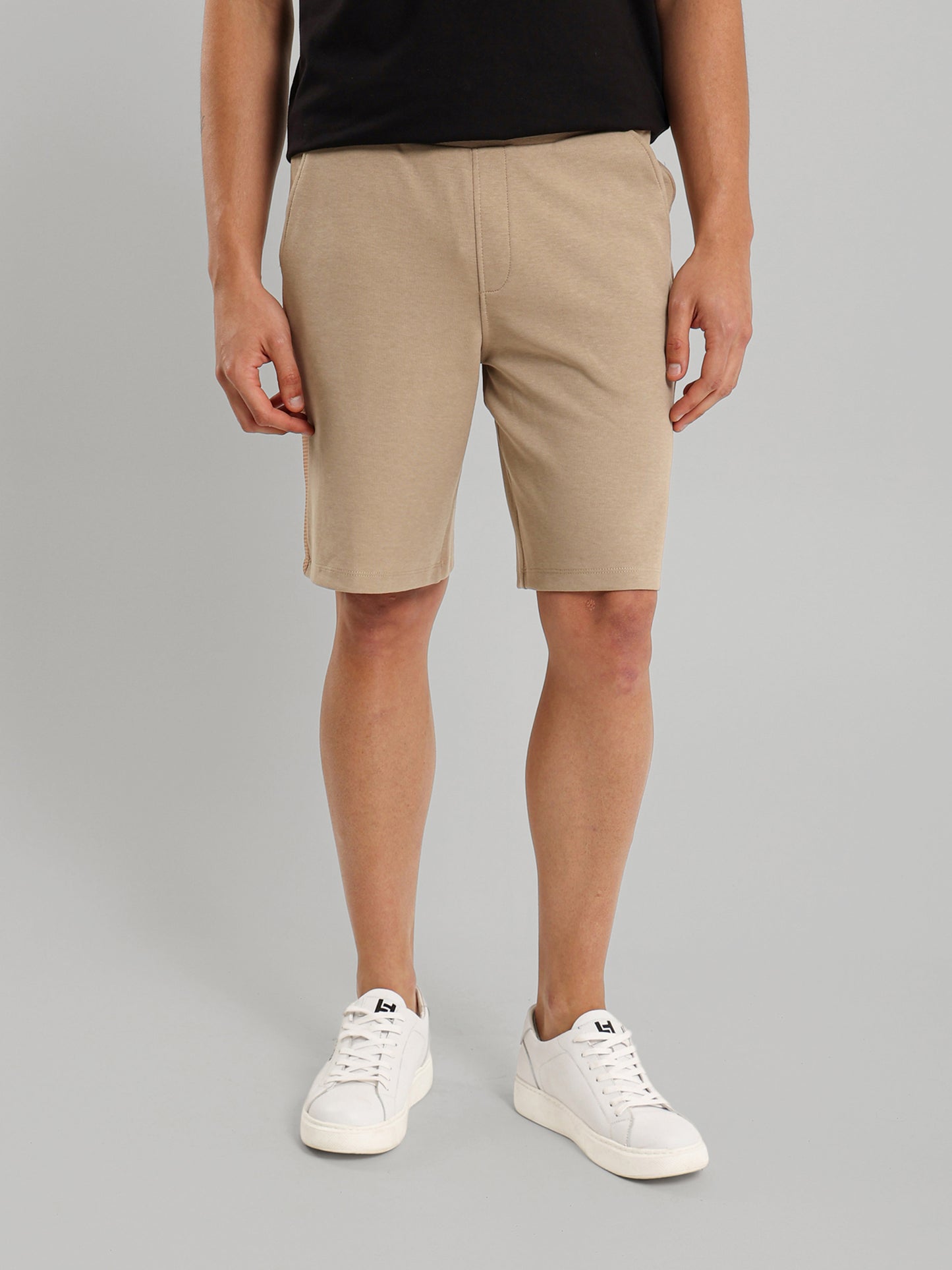 Built-In Mesh Lined Casual Shorts