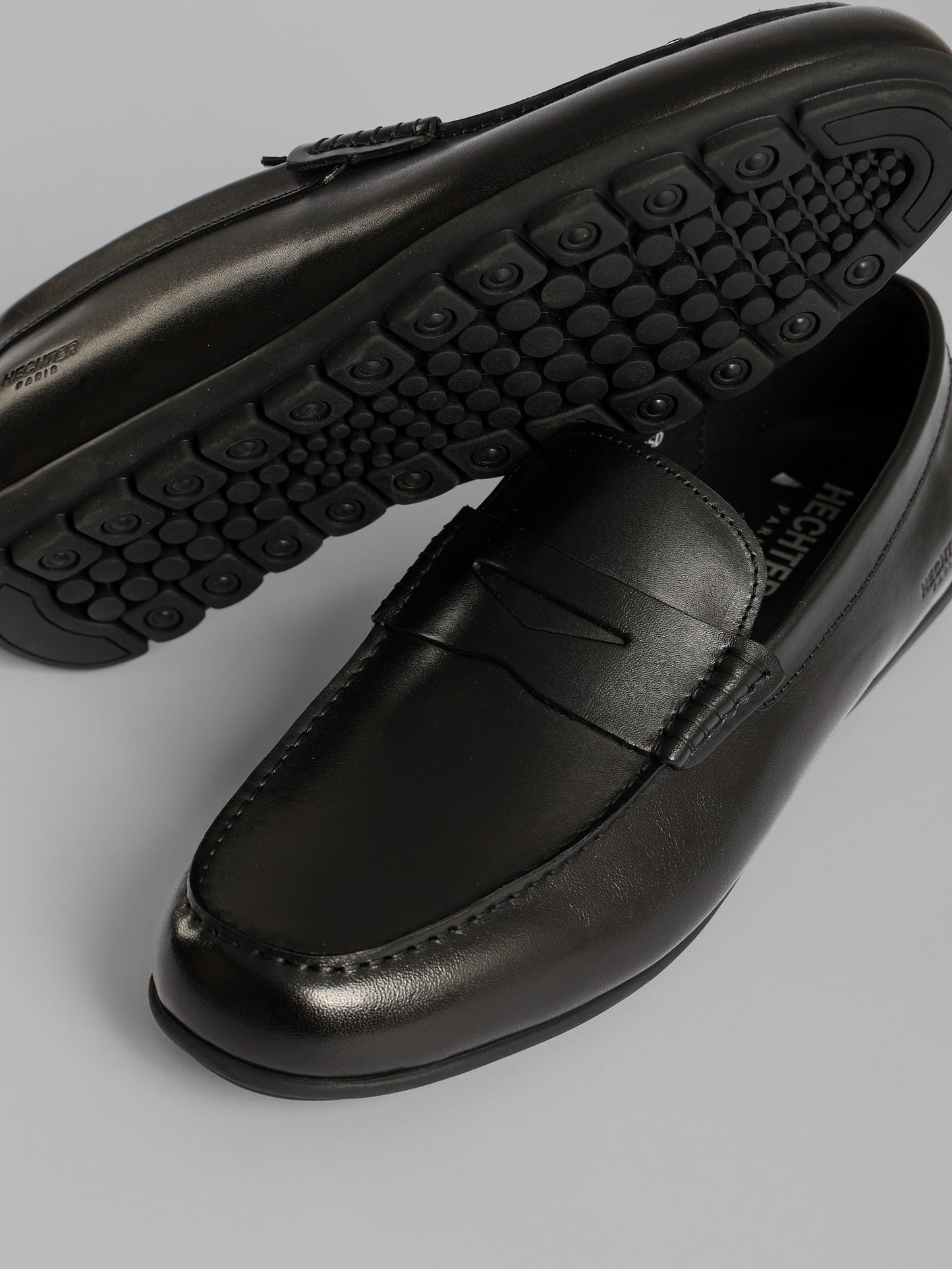Sleek Profile Solid Semi-Dress Shoes