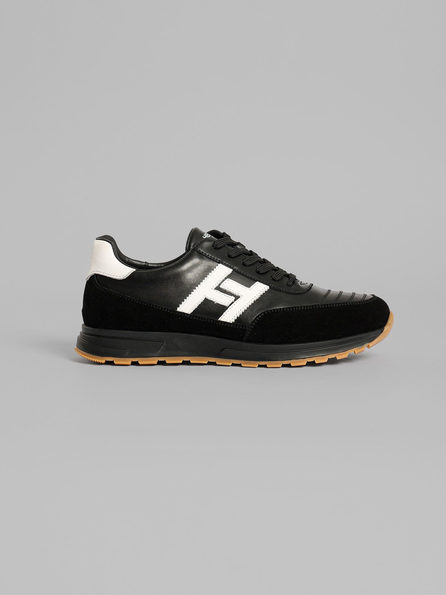Cushioned Sole Bi-tone Casual Sneakers