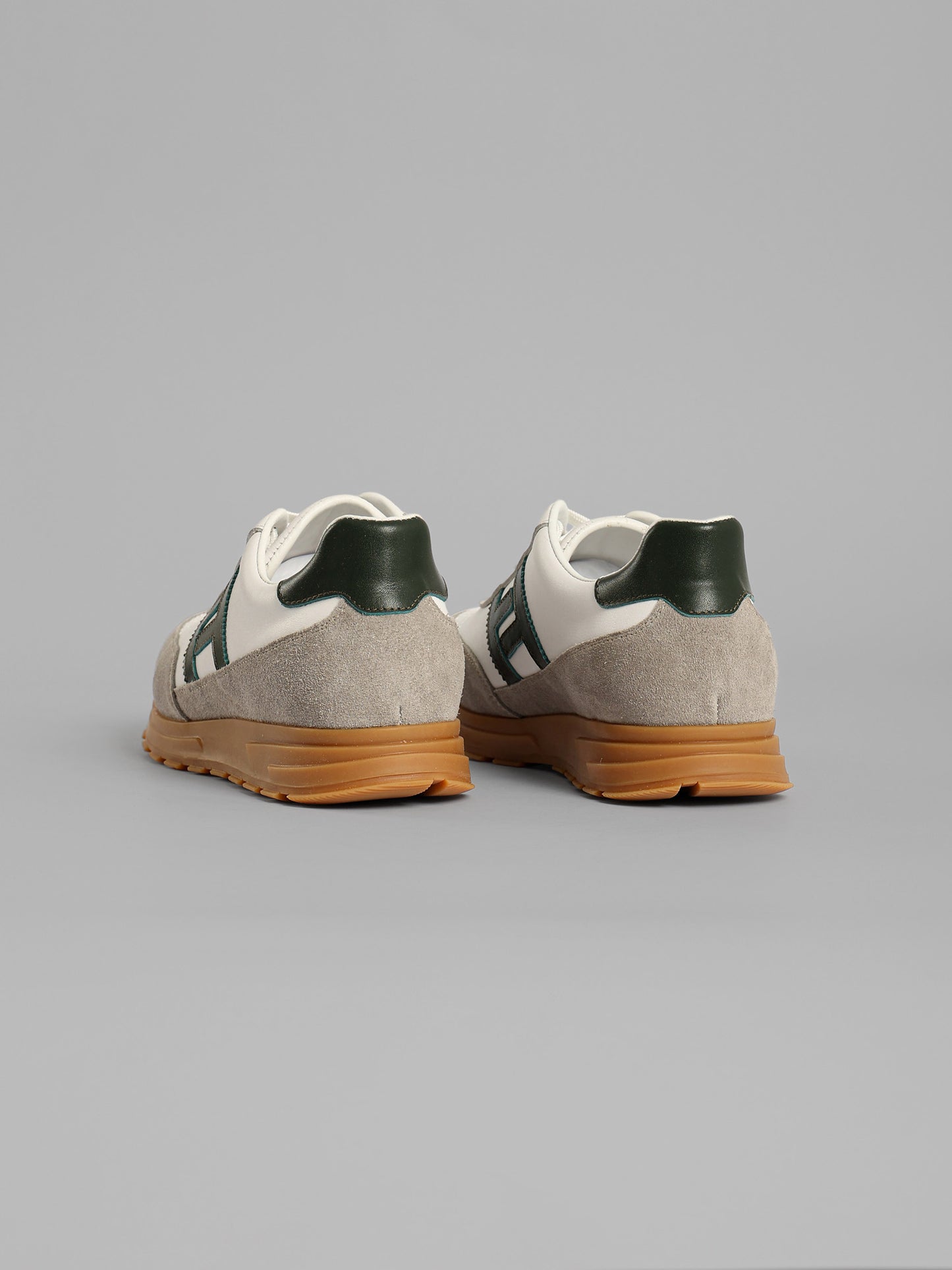 Cushioned Sole Bi-tone Casual Sneakers
