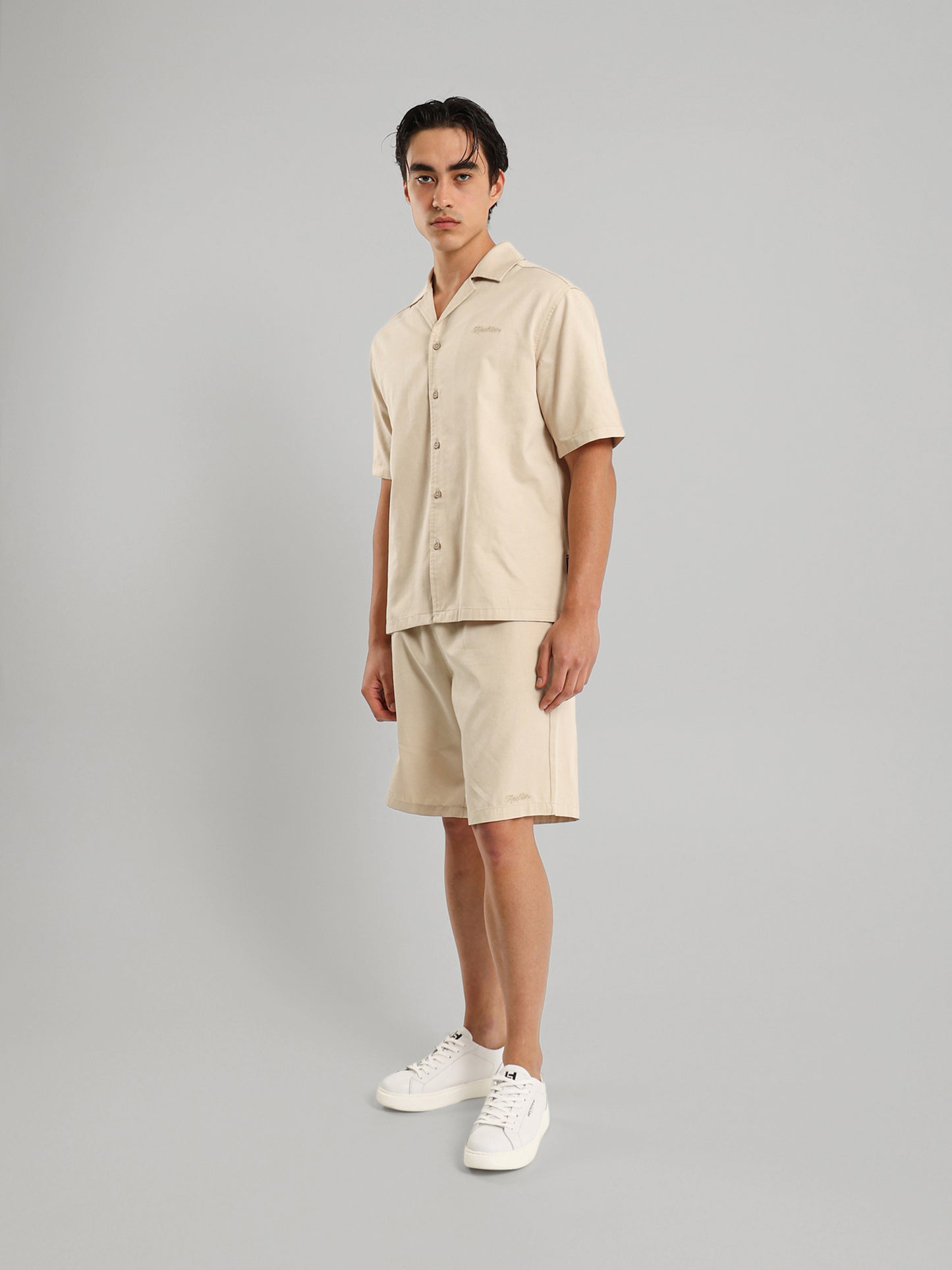 Elastic Waistband Shorts