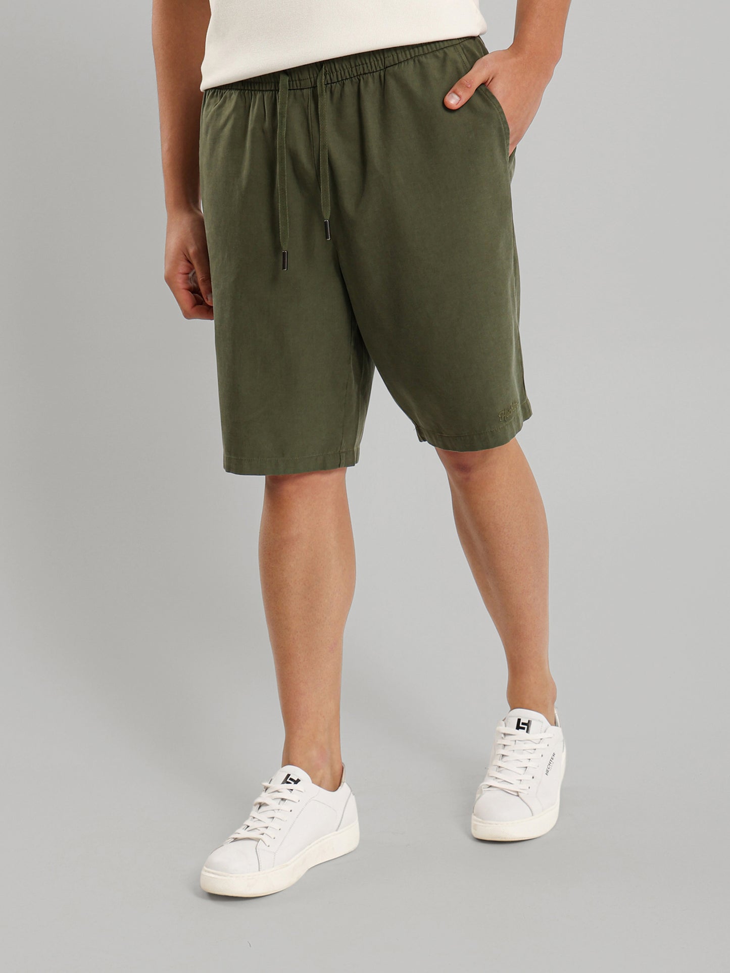 Elastic Waistband Shorts