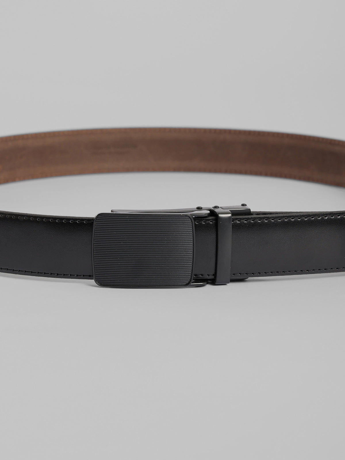 Semi Dressed Solid Leather Belt