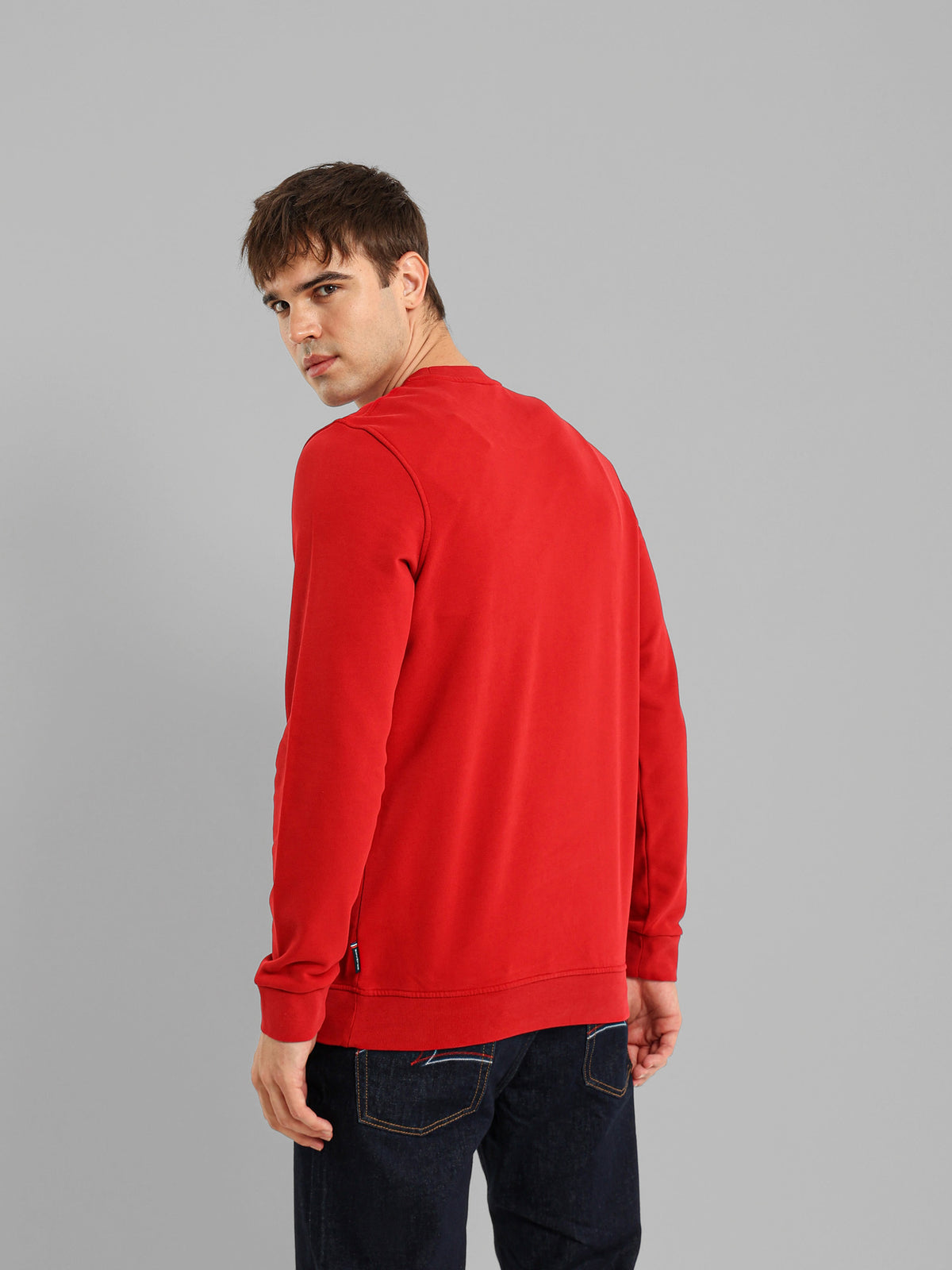 Round Neck Long Sleeve Sweatshirt