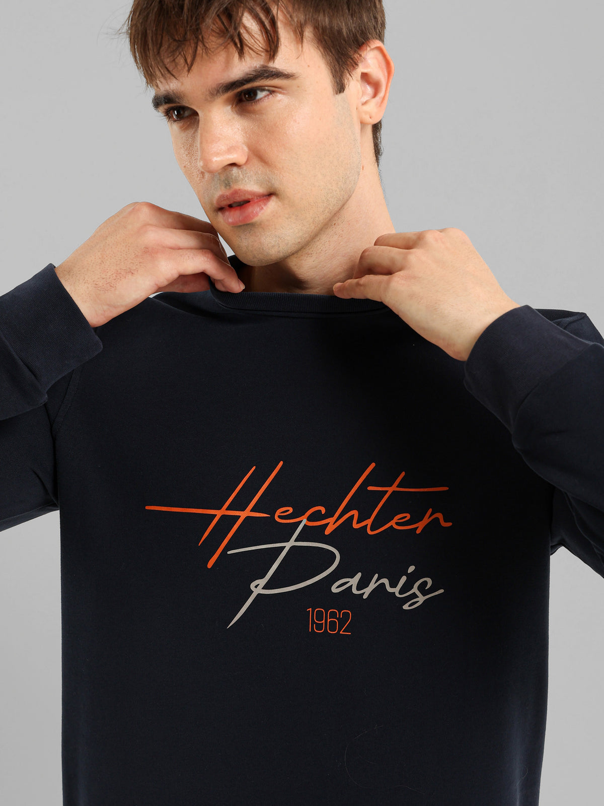 Round Neck Long Sleeve Sweatshirt