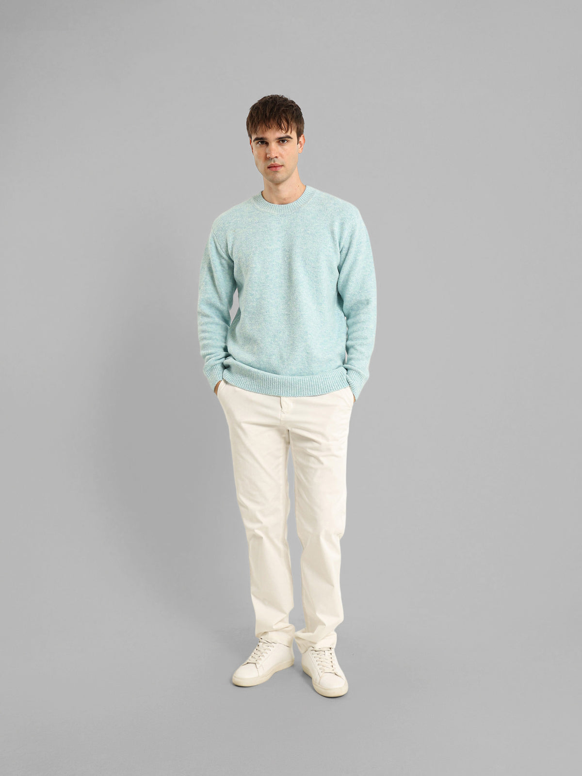 Round Neck Knit Pullover
