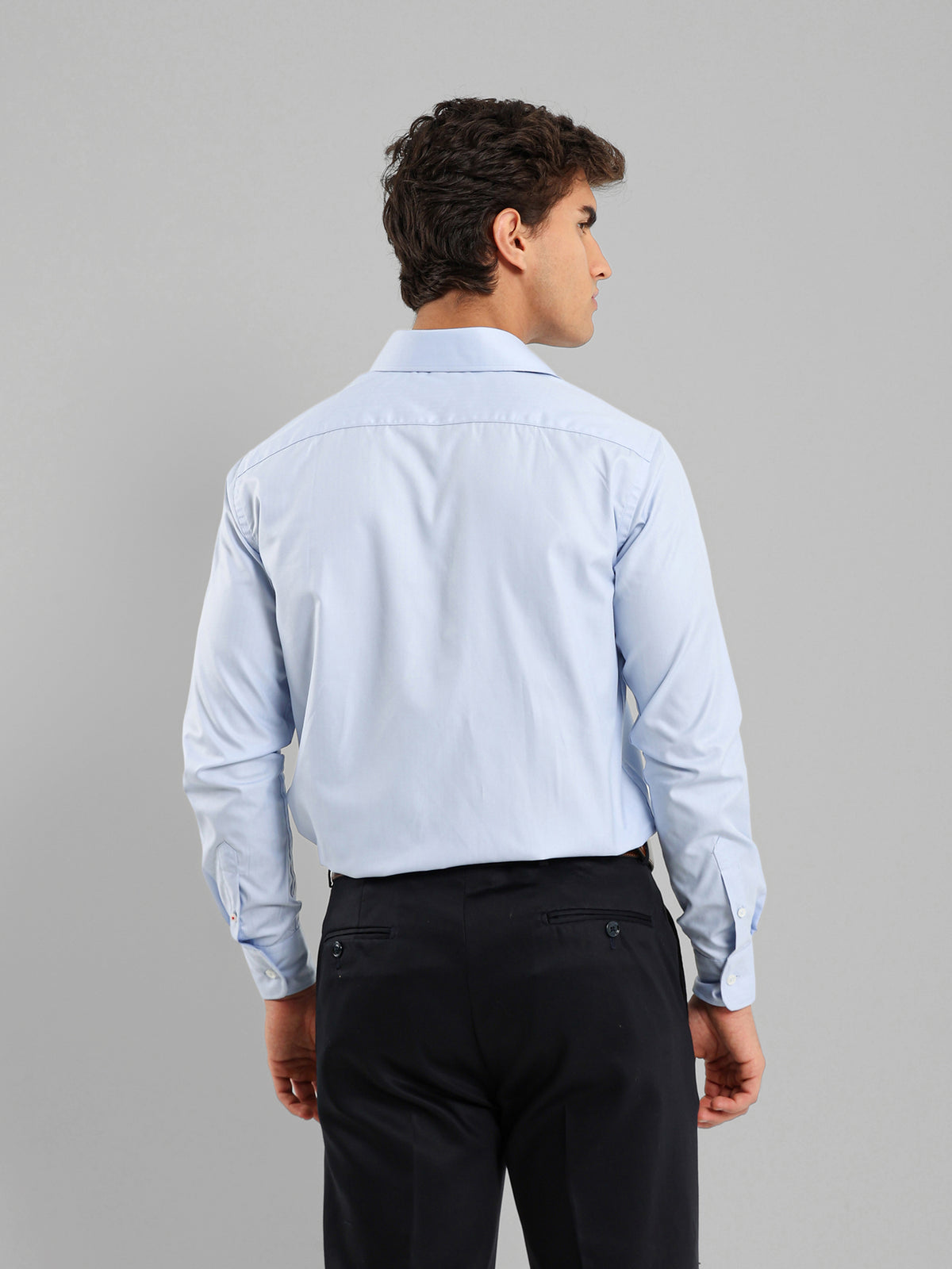 Semi-Dressed Short Sleeve Kent Collar Shirt